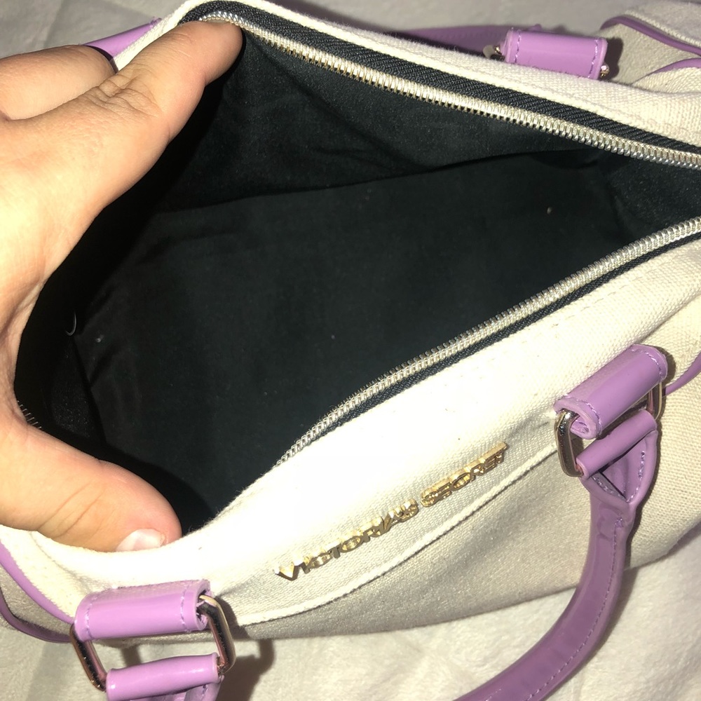 Victoria’s Secret purse - Picture 5 of 6